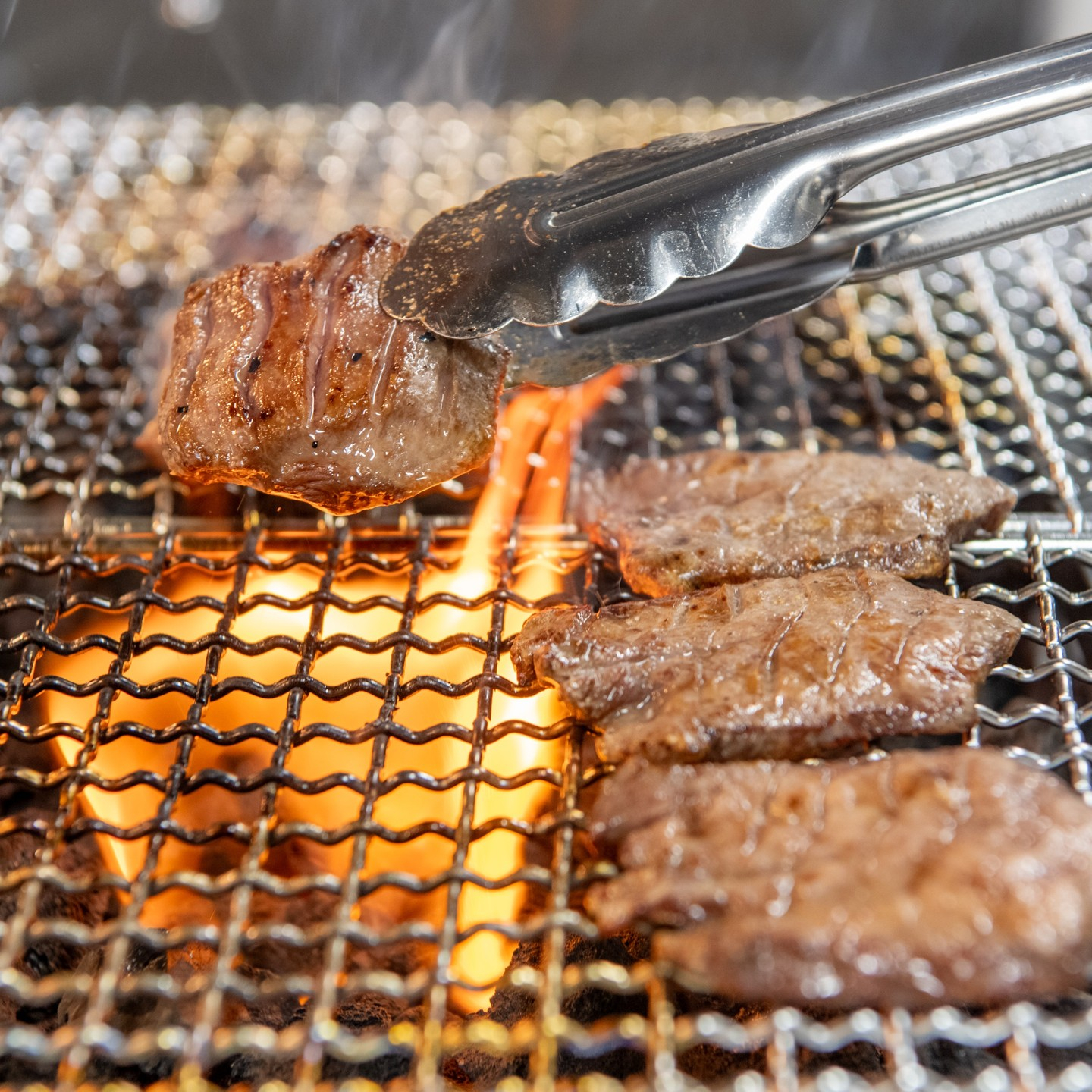 仕事終わりに最高の贅沢を味わおう✨！ 横浜鶴屋町にある隠れ家